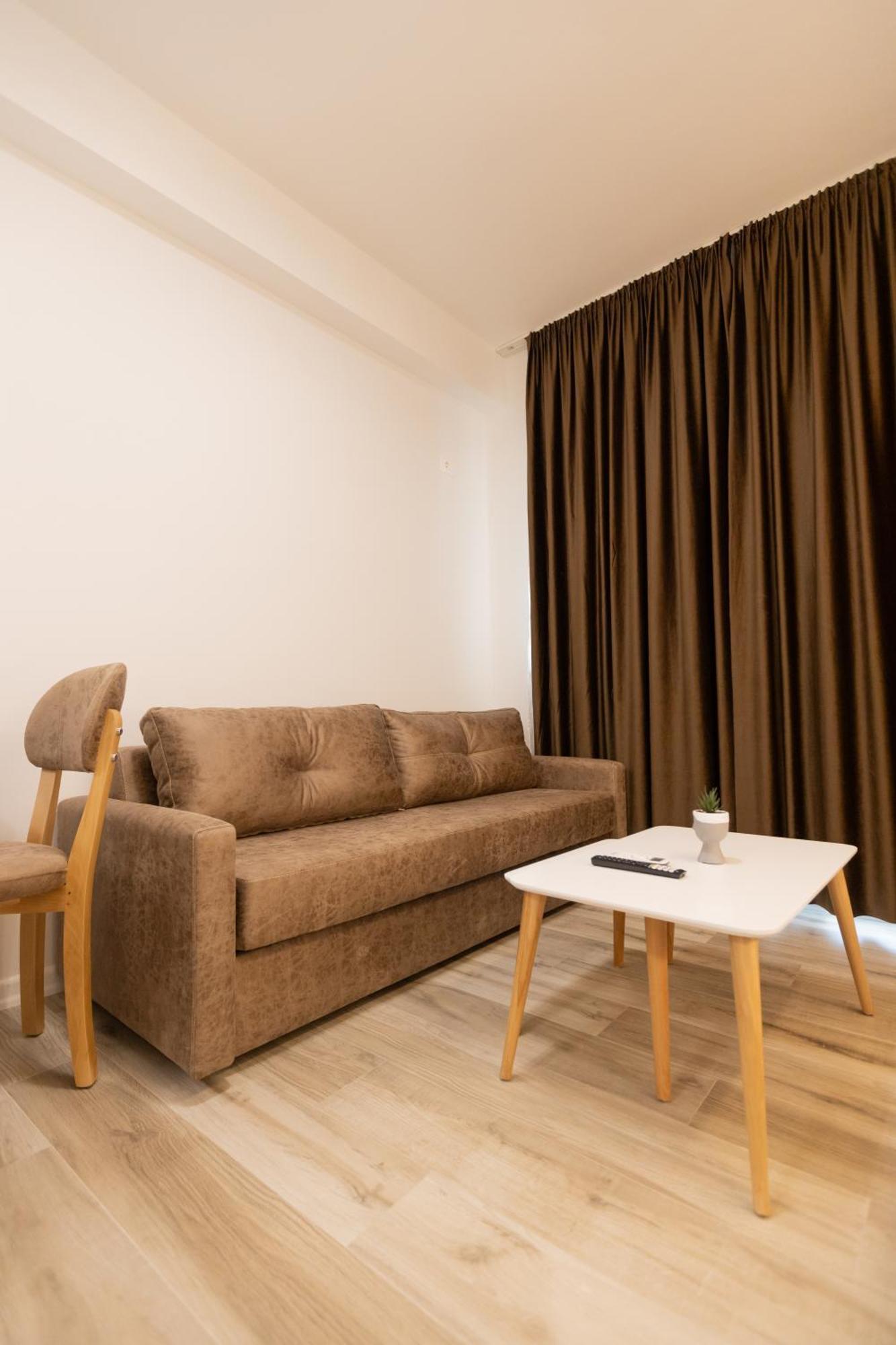 Zani'S Villa Vlorë Esterno foto