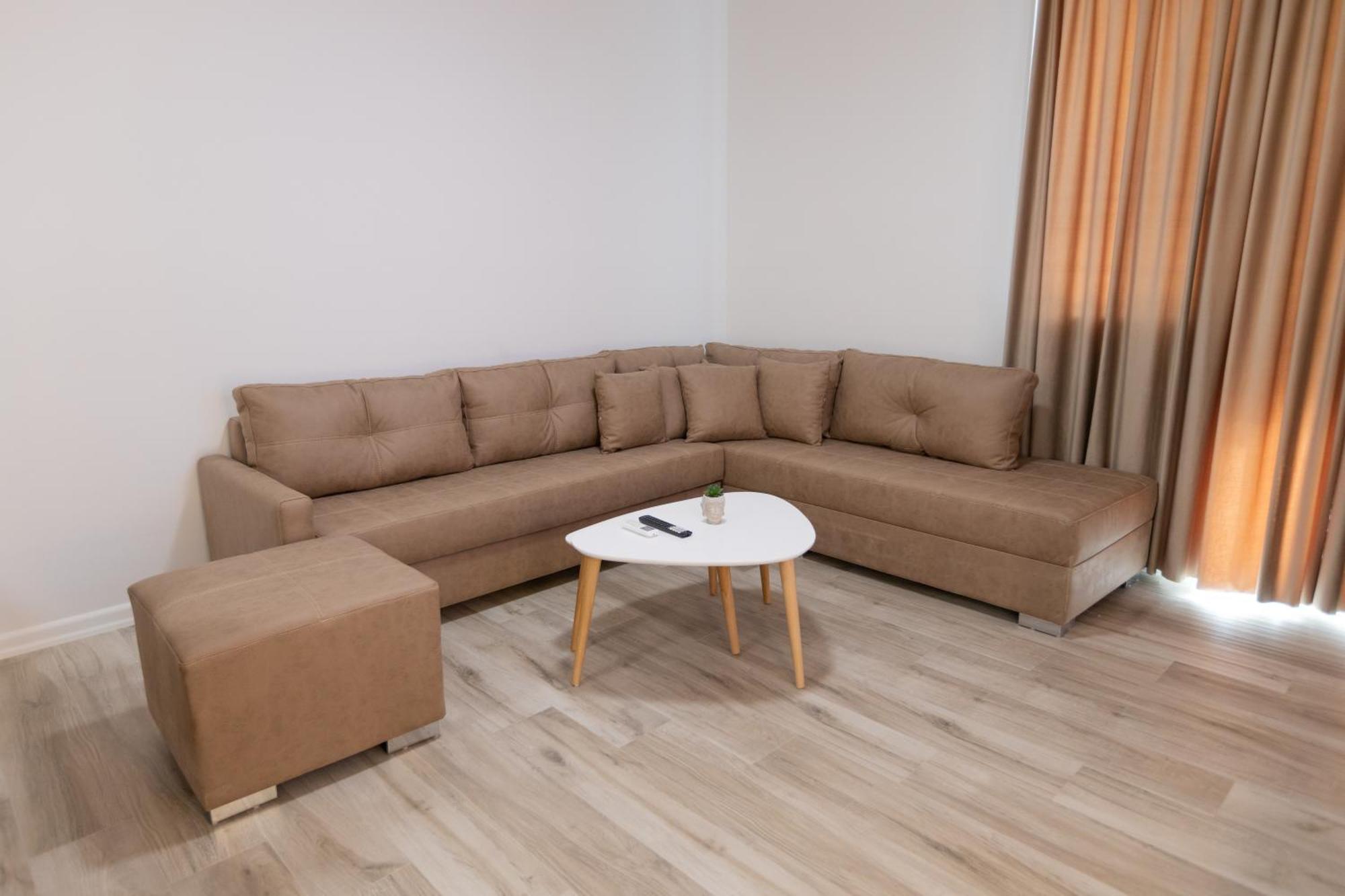 Zani'S Villa Vlorë Esterno foto