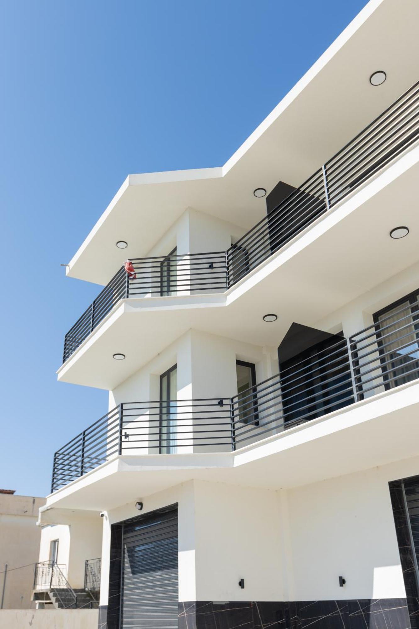 Zani'S Villa Vlorë Esterno foto