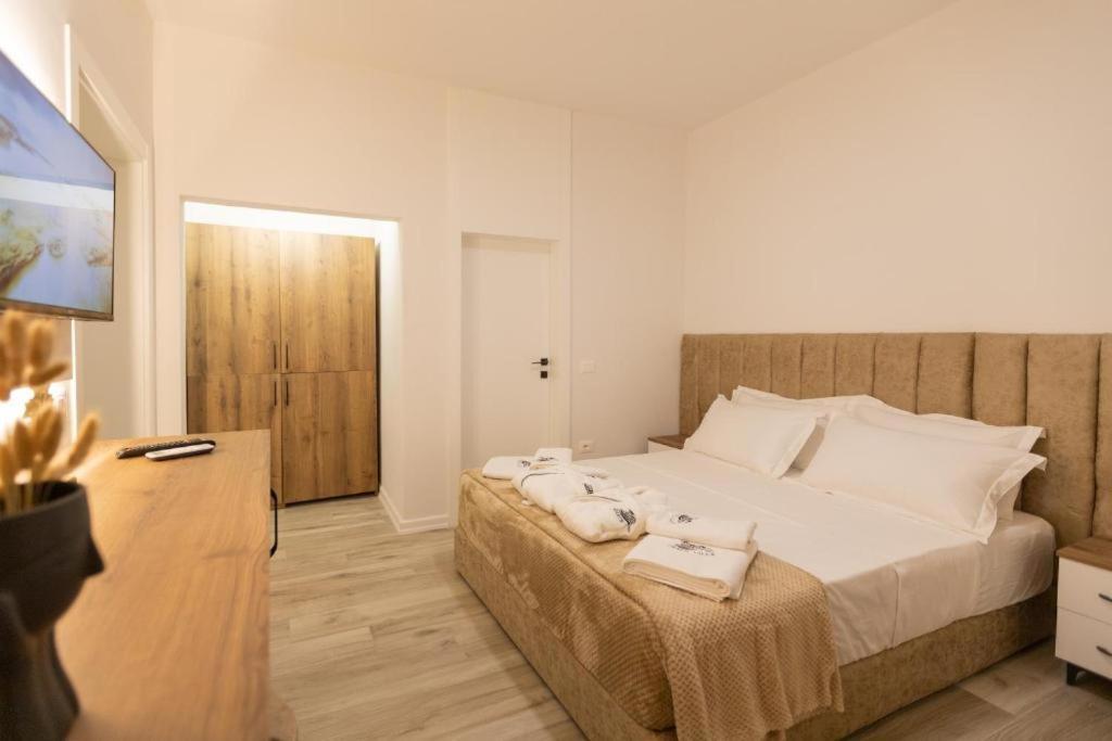 Zani'S Villa Vlorë Esterno foto