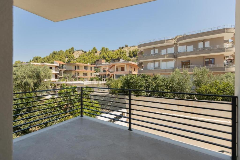 Zani'S Villa Vlorë Esterno foto